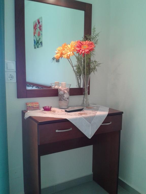 Apartament Golden Sun Rovies Pokój zdjęcie