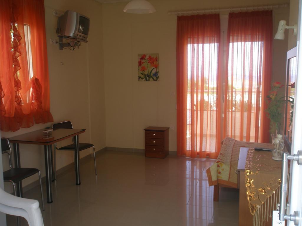 Apartament Golden Sun Rovies Zewnętrze zdjęcie